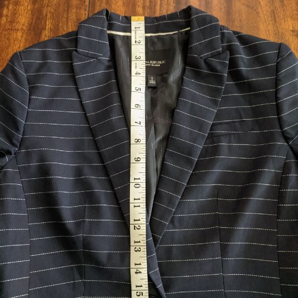 BANANA REPUBLIC Pinstripe Classic One Button Blazer Size 2 - Picture 6 of 15
